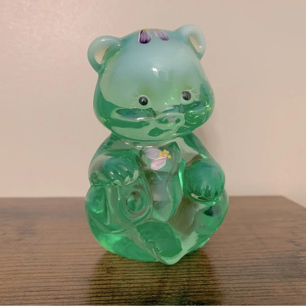 🐻 Fenton Bear Hand Painted by P. Fleak 🐻 - Picture 1 of 5